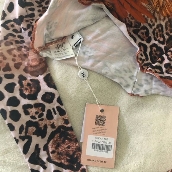 Tigermist animal print long sleeve crop top - Picture 5 of 5